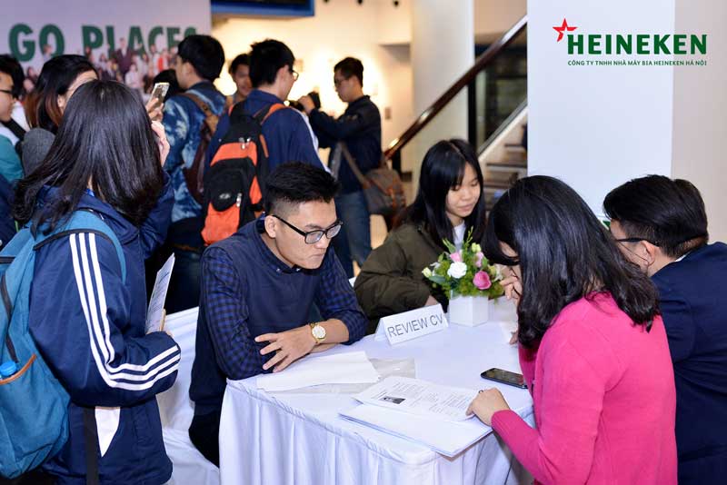 /upload/image/CAREER-SEMINAR-2018-%E2%80%93-GO-PLACES-WITH-HEINEKEN41.jpg